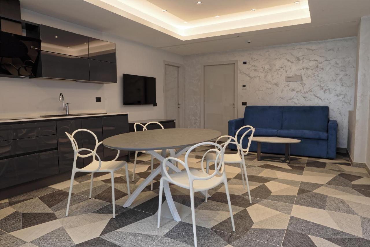 Elegance Riccione 아파트 호텔 외부 사진