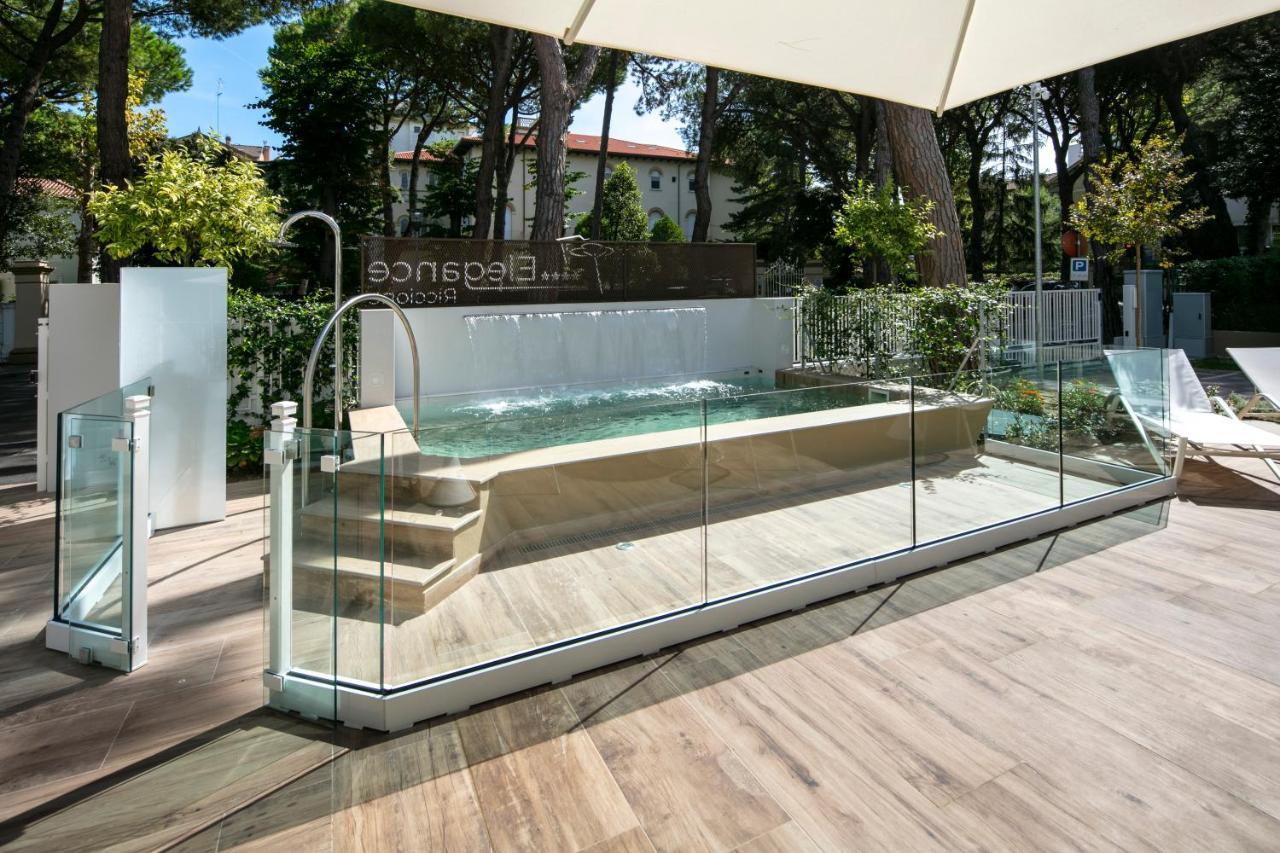 Elegance Riccione 아파트 호텔 외부 사진