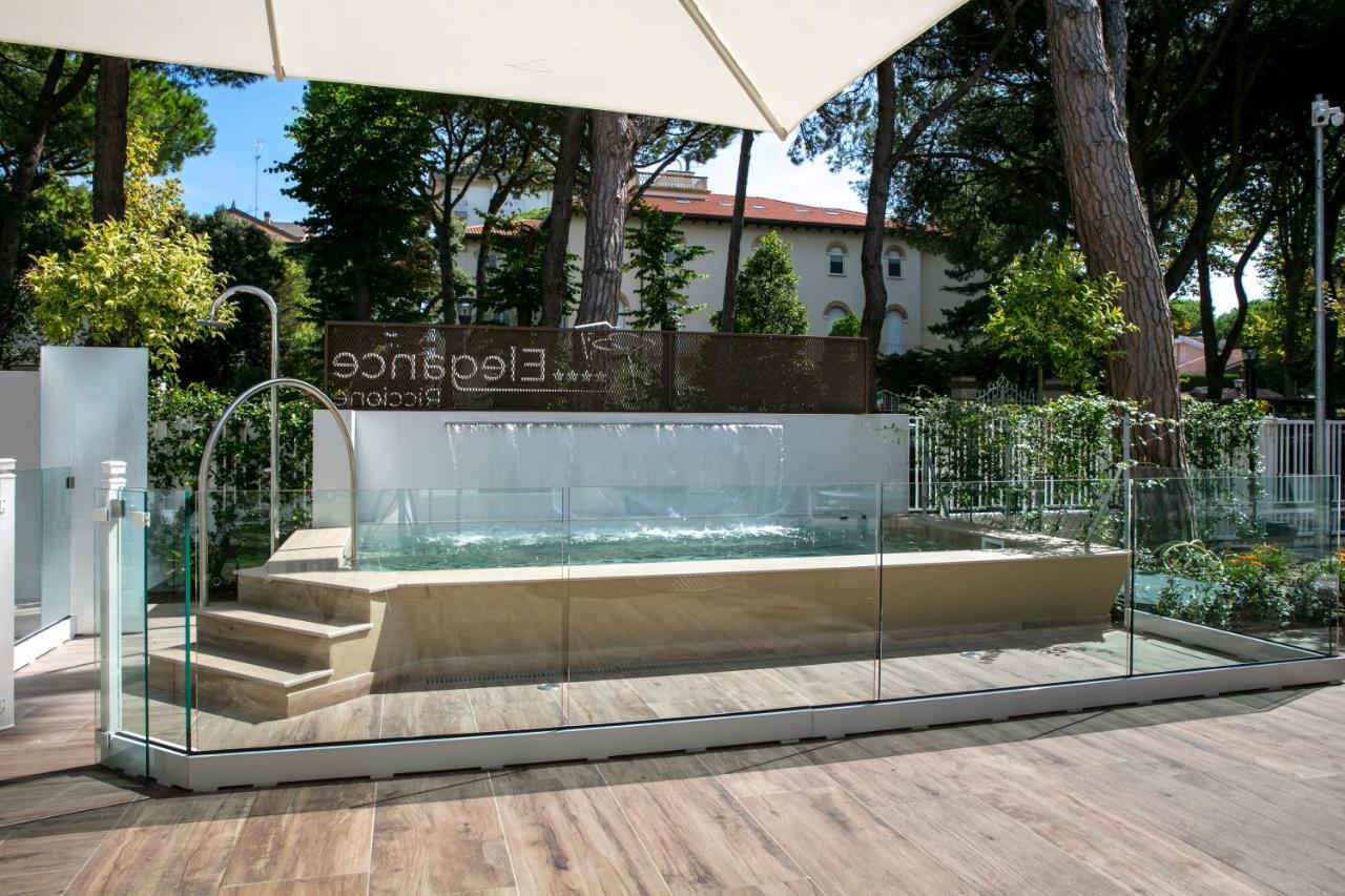 Elegance Riccione 아파트 호텔 외부 사진